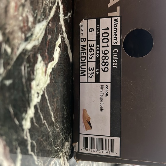 NWT ARIAT Women’s slip ons size 6 - Picture 6 of 6